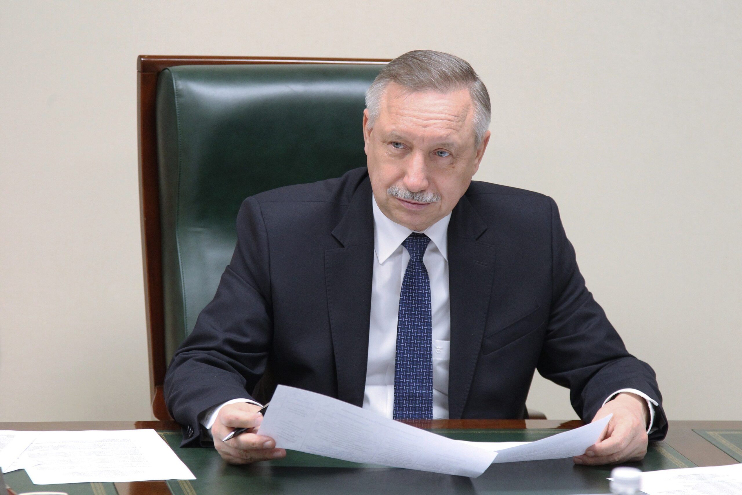 Беглов удержал звание «губернатора-мема» в 2022 году – СМИ