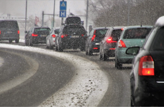 Более 300 ДТП произошло на дорогах Петербурга в последний день года