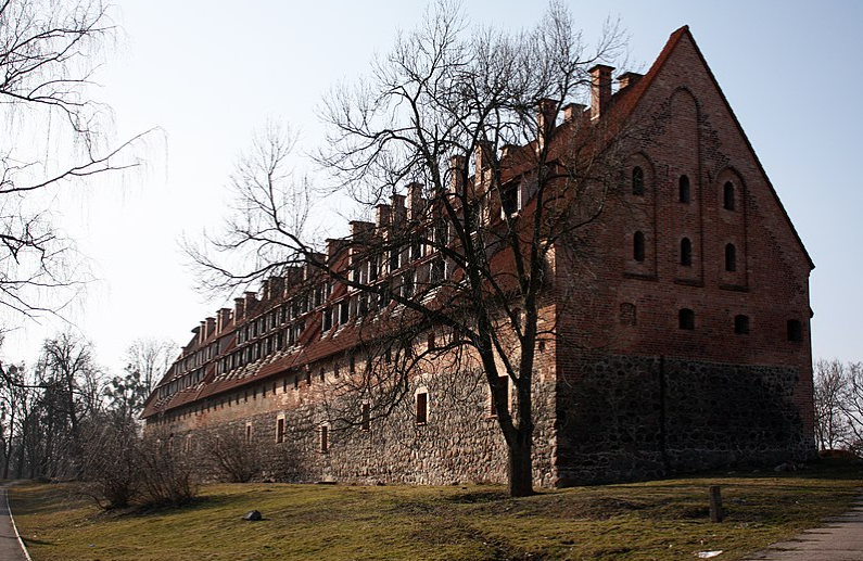 Бизнес-партнёр сына Германа Грефа купил форбург замка Прейсиш-Эйлау в Багратионовске