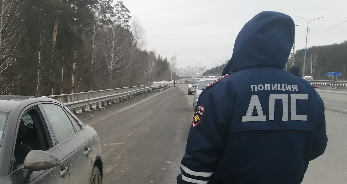 Бывшие сотрудники ГИБДД из Северодвинска пойдут под суд за превышение полномочий