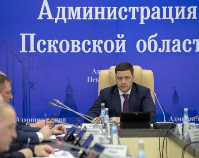 Губернатор Ведерников демонстрирует пример коммуникации с населением