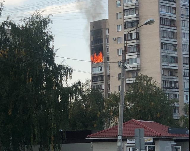 В Колпино мужчина поджег свою квартиру