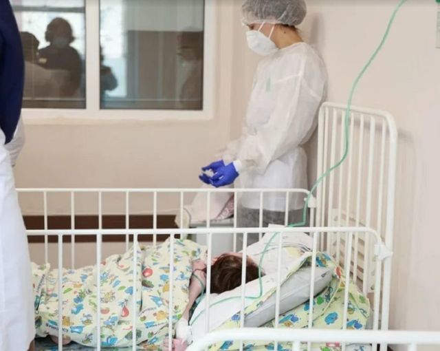 В Петербурге госпитализировали подростка весом 13 килограммов