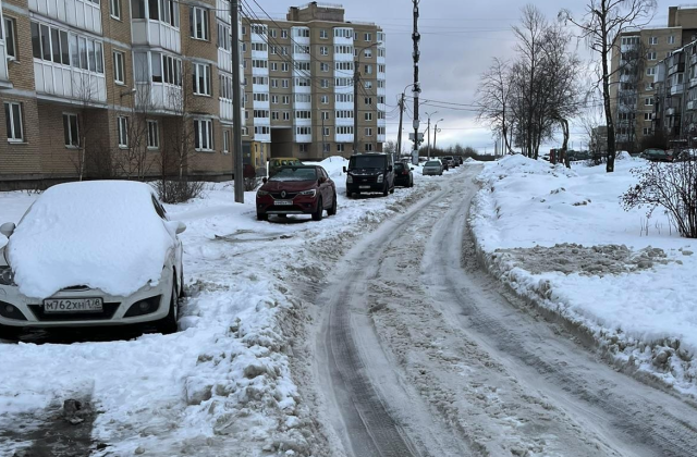Петербург вновь погружается в «снежный коллапс» на фоне атмосферного фронта