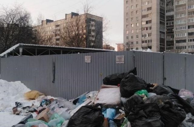 «НЭО» переложил ответственность за заваленные мусором дворы на субподрядчиков