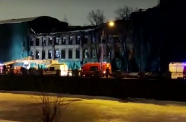 Активист Малышева призвала к ответственности Беглова за обрушение фасада здания «Красного треугольника»