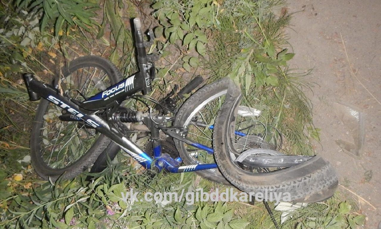 В Карелии водитель без прав насмерть сбил велосипедиста и скрылся с места происшествия