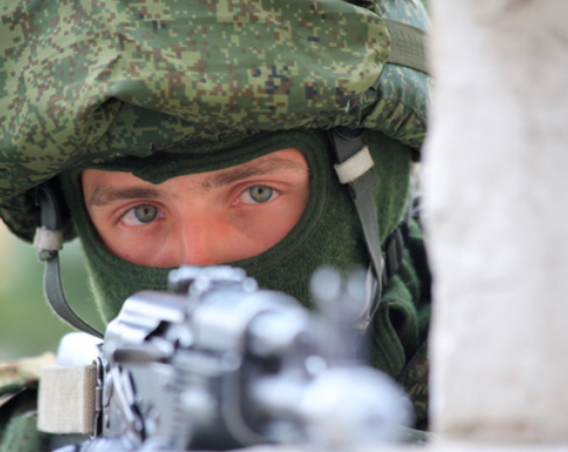 BRIEF: контракты военнослужащих ВС РФ по закону о СВО будут продлеваться автоматически