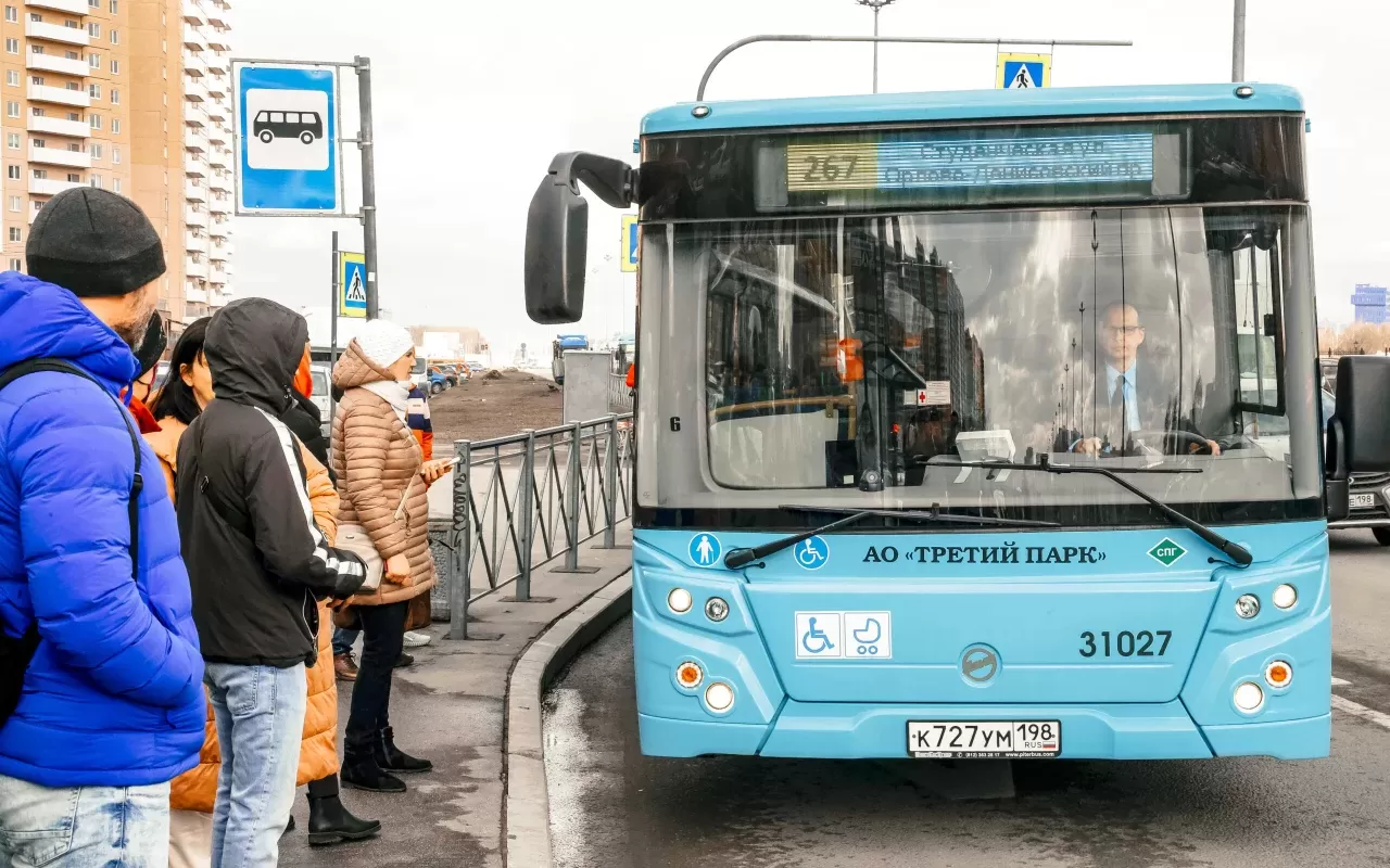 Продление маршрута №176 не решило основные проблемы транспортной реформы в Петербурге