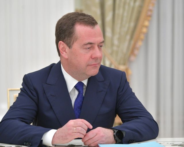 Дмитрий Медведев рассказал, о чего на самом деле хотят компании, ушедшие из России