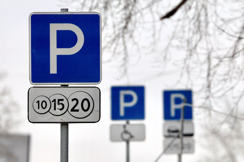 4 платные парковки организуют в центре Калининграда
