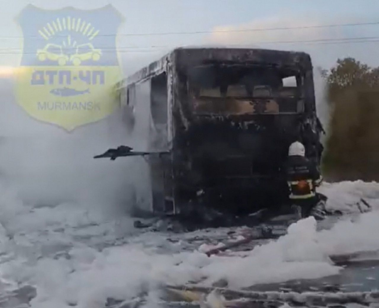 Прокуратура проводит проверку после возгорания автобуса под Мурманском