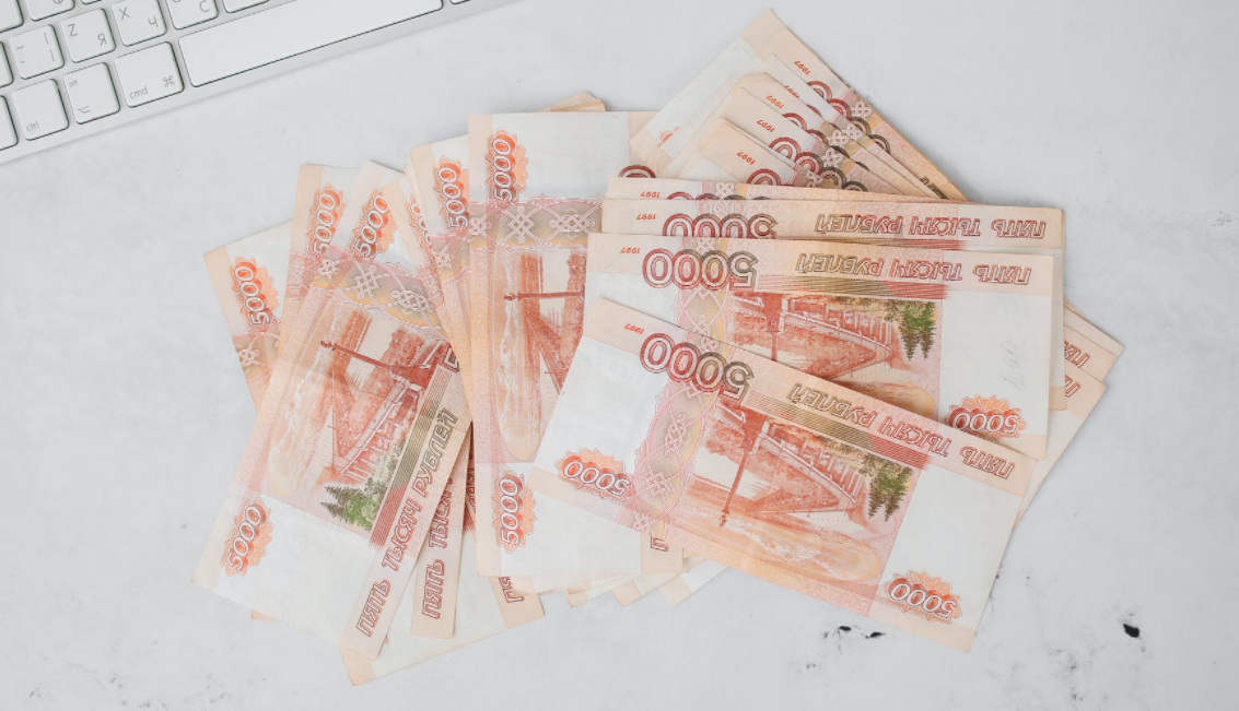 Кто в Петербурге может зарабатывать до 400 тысяч рублей в месяц