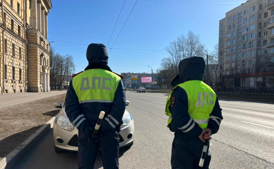 В Мурманской области проводятся массовые проверки на дорогах