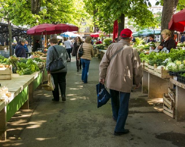 Место «белорусского» рынка в Пскове займет «Гостиный двор»